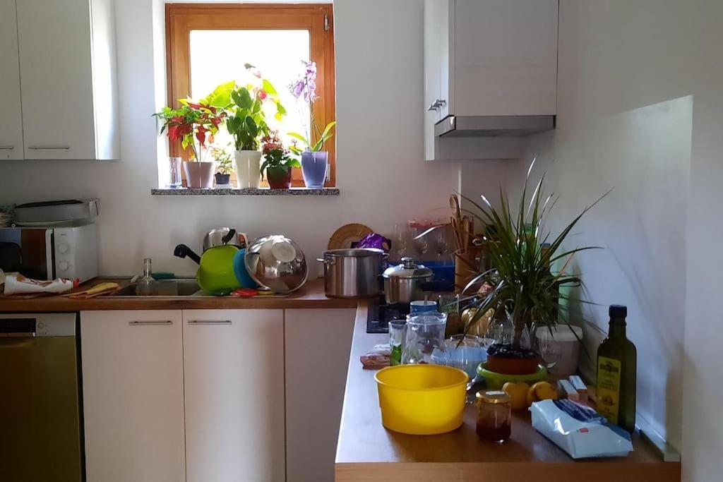 Holiday Home For 8 People, Pool + Sea View Vilanija Екстериор снимка