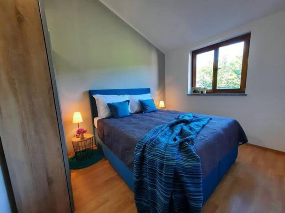 Holiday Home For 8 People, Pool + Sea View Vilanija Екстериор снимка